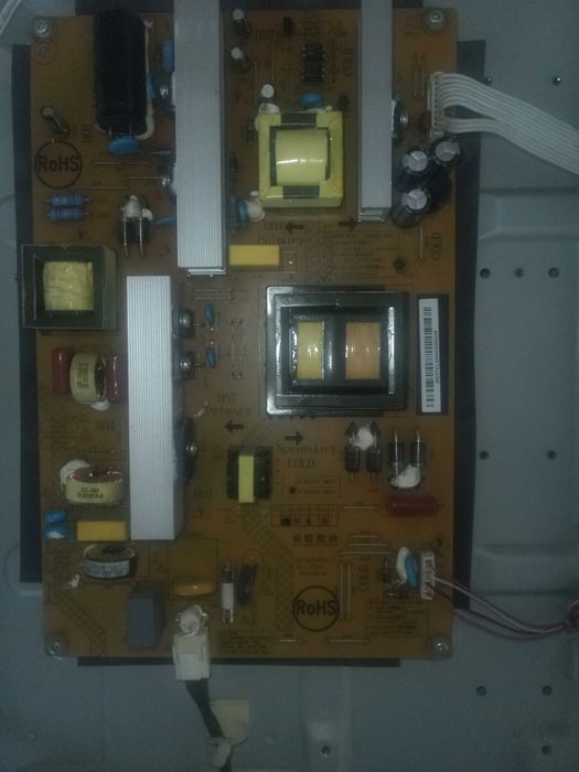 CROWN japan  LED TV 46 Polegadas