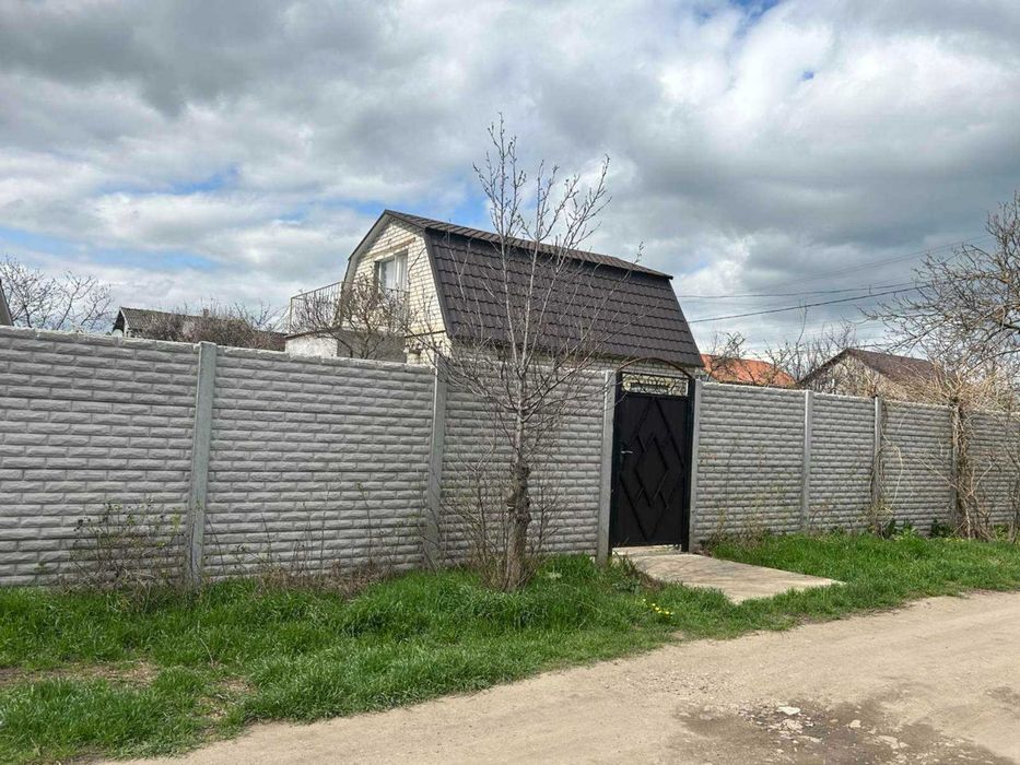 Дача з газом, капітальным ремонтом, 10 км від Одессы.