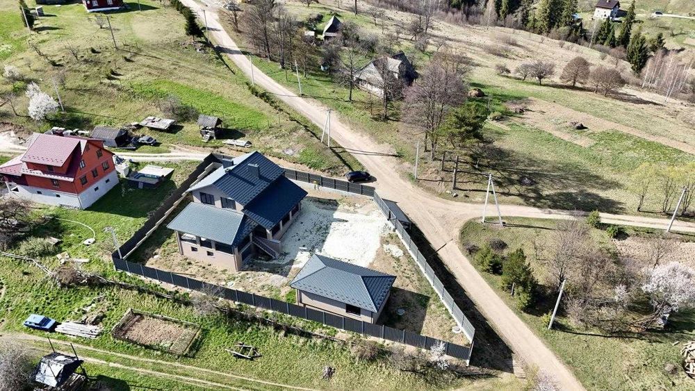 будинок з ремонтом в с.Славське