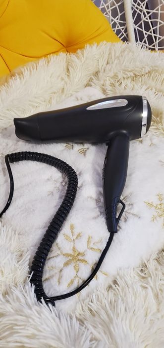 Продаж праски та фена.