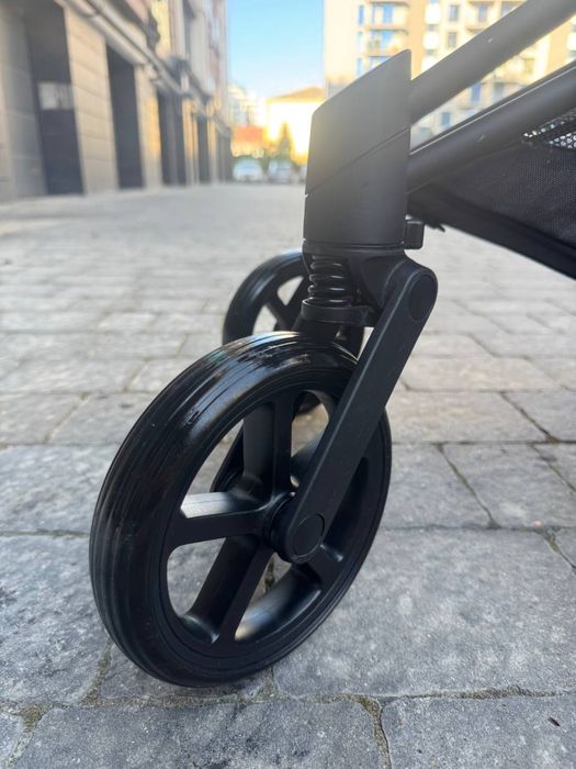 Cybex Priam III 3 в 1 Deep Black + автокрісло