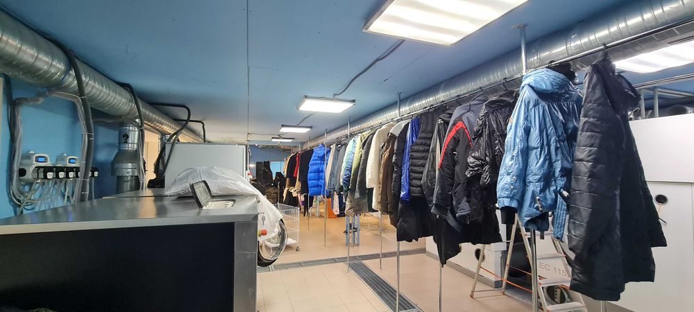 Продаж приміщення. 500 кв.м. вул. Маріупольська. Фасад.