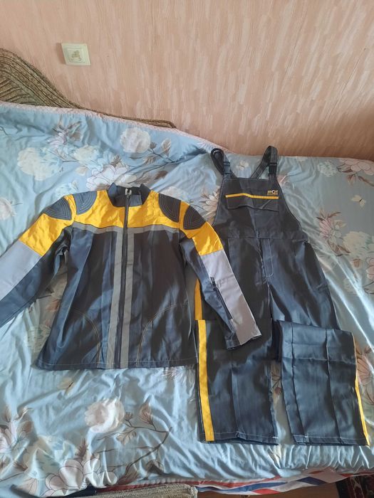 Спецодяг(куртка+полукомбінезон)роба, робочий одяг.Розм 52-54,зріст 3-4