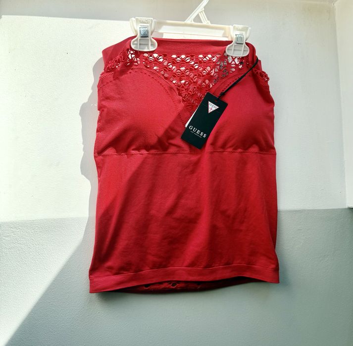 Nowu oryginalny top Guess