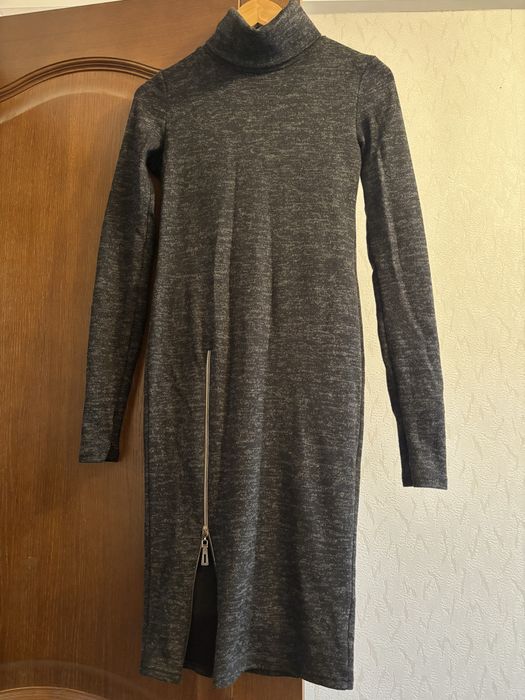 Сукня темно-сірий меланж по фігурі, трикотаж