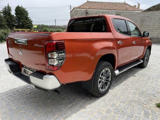Mitsubishi L200 2.3 DI-D CD Invite Strakar Look 4WD