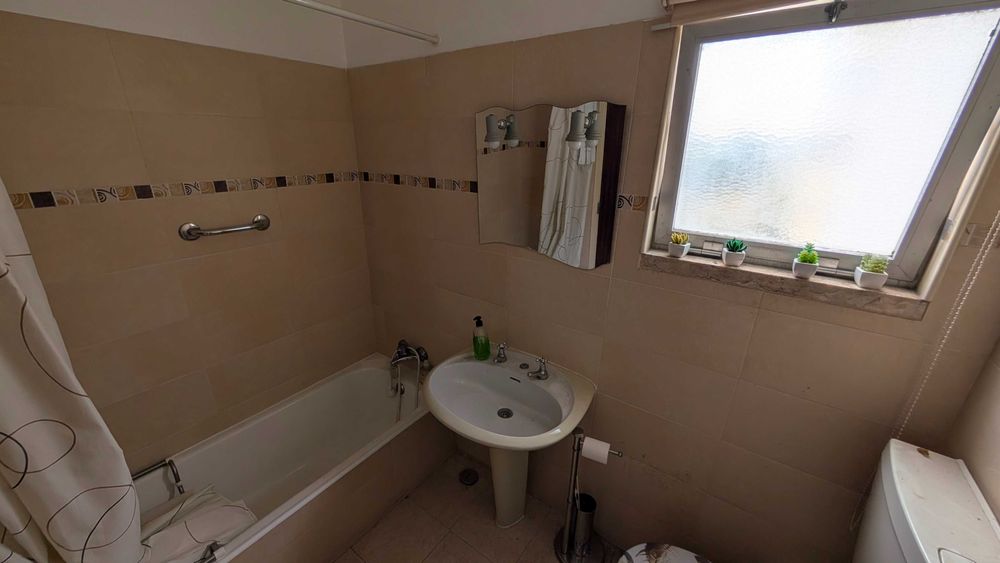 Vende-se apartamento T5 em Setubal