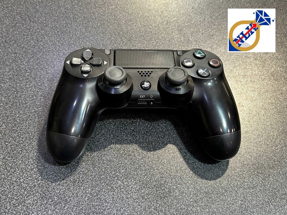 Pad do konsoli PS4