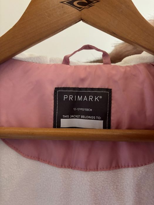 Kispo com capuz cor de rosa da Primark tamanho 12/13 veste pequeno