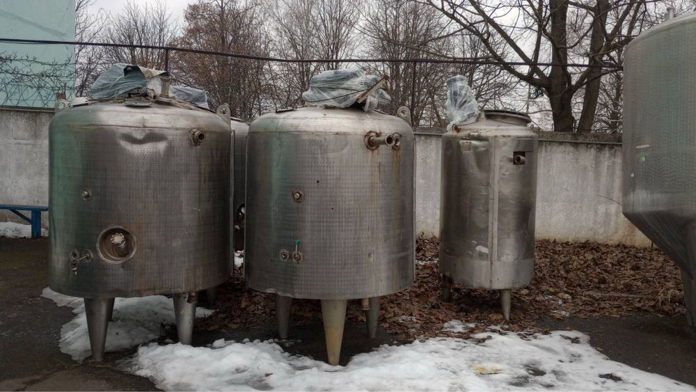 Продам ємності 1 куб нержавійка