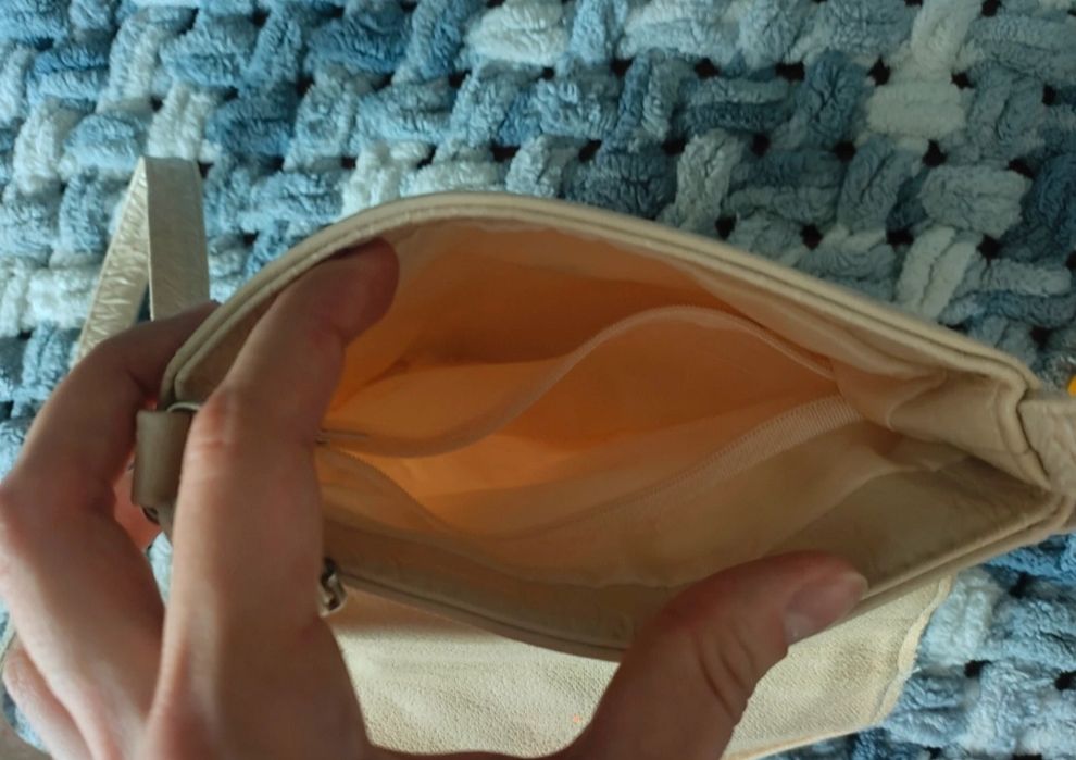 Torebka mała kremowa