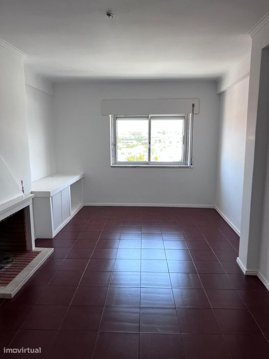 T1 em Sassoeiros – Conforto e tranquilidade perto de tudo