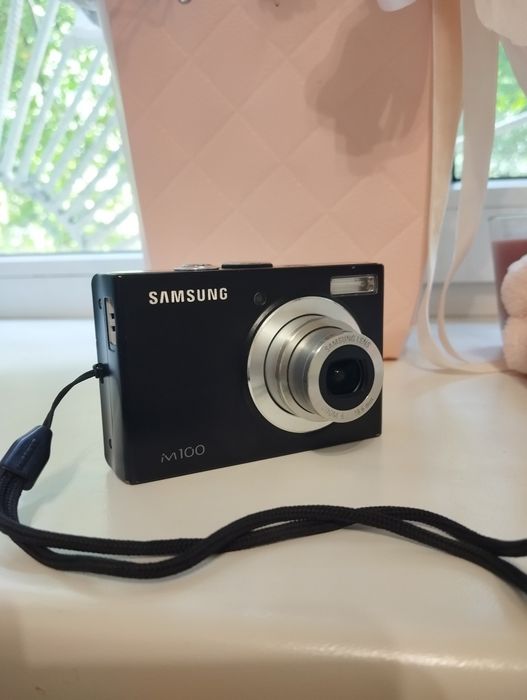 цифровой фотоаппарат Samsung M100(мыльница)
