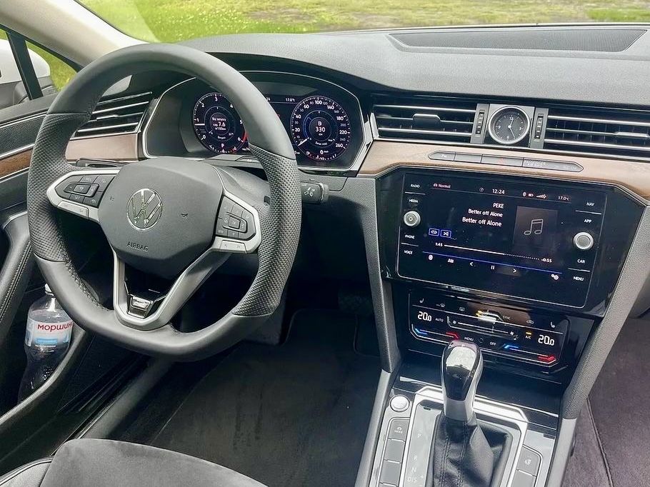 Volkswagen Passat 2017 VIN WVWZZZ3CZJE006947 фото оголошення 13 з 23