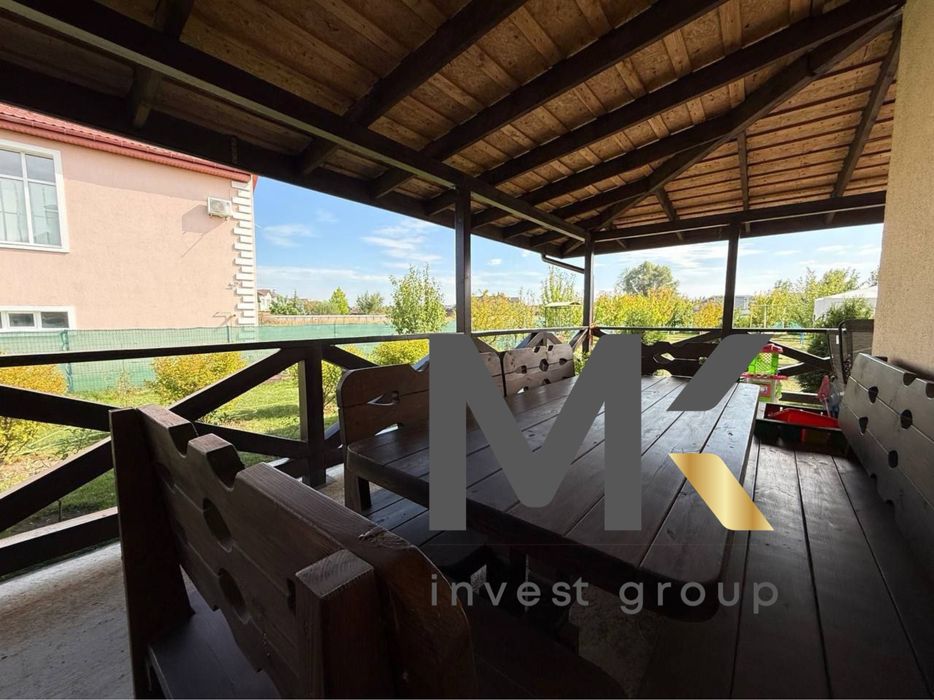 Затишний будинок для родини у Березівці.