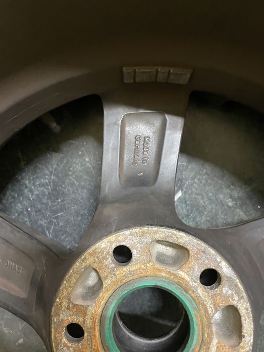 Продам комплек легкосплавных дисков R17 5/112