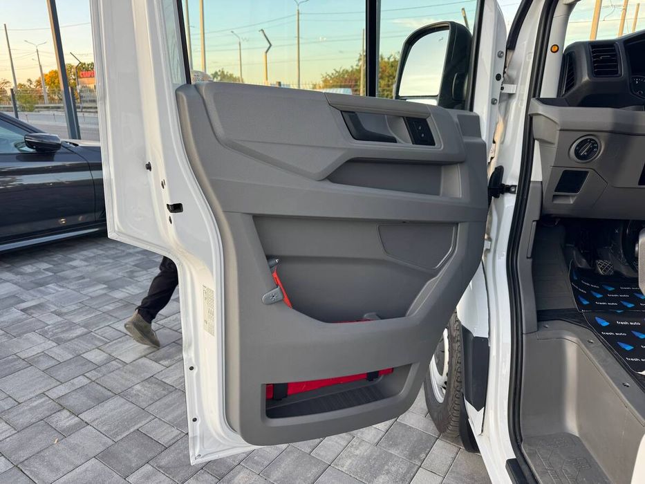 Volkswagen Crafter 2021 freshauto