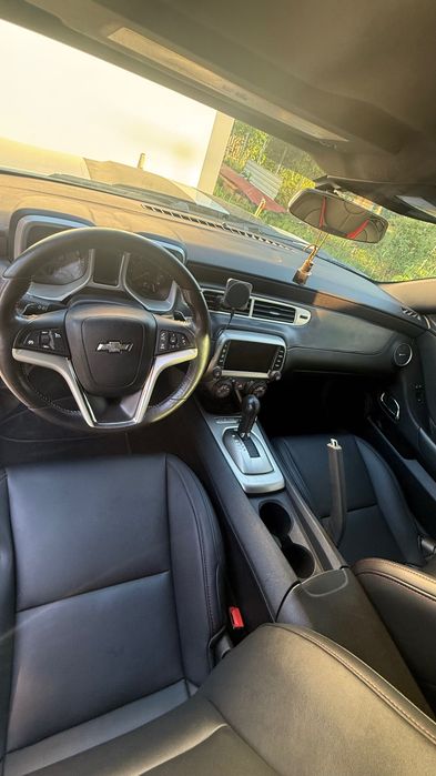 Продаю Chevrolet Camaro RS