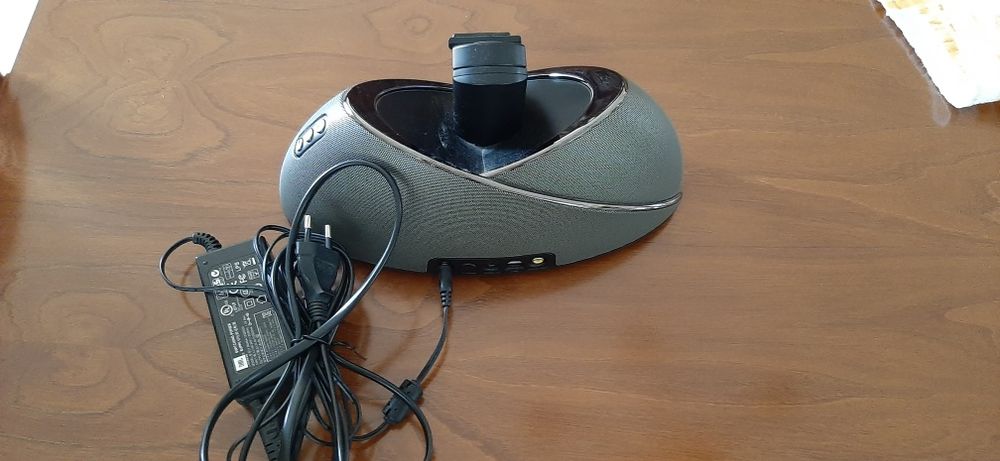 Coluna JBL para telemóvel