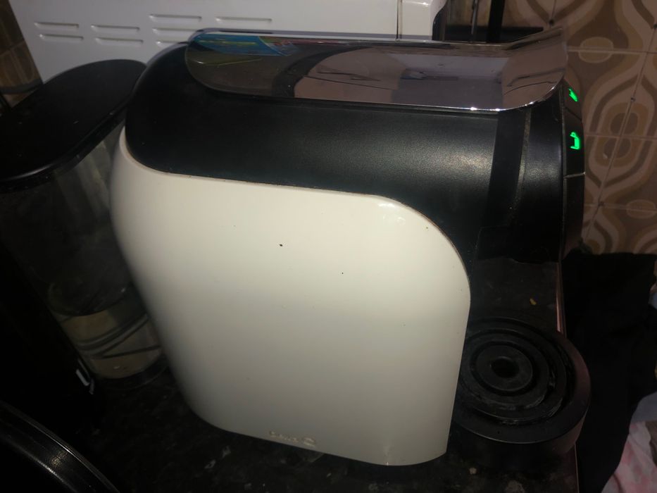 Vendo máquina de café delta