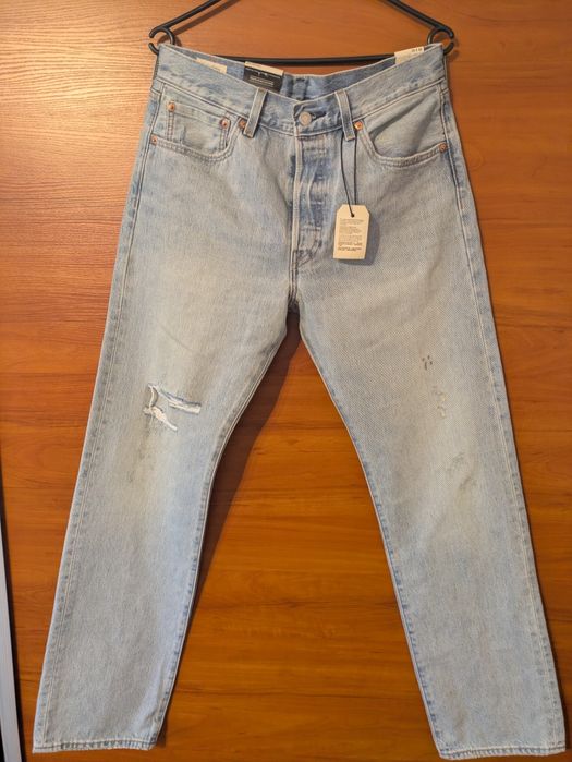 Dżinsy "Levi's" 501, rozmiar 32/32, jasnoniebieski. Nowy. Pozdrawiam.
