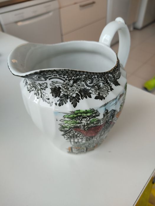 Jarra para leite/creme (leiteira) Merrie Olde England, Ironstone. 1960