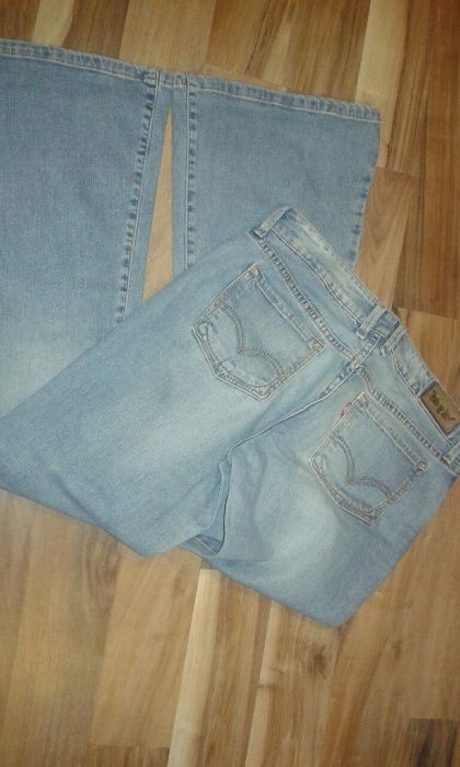 Spodnie damskie Levis