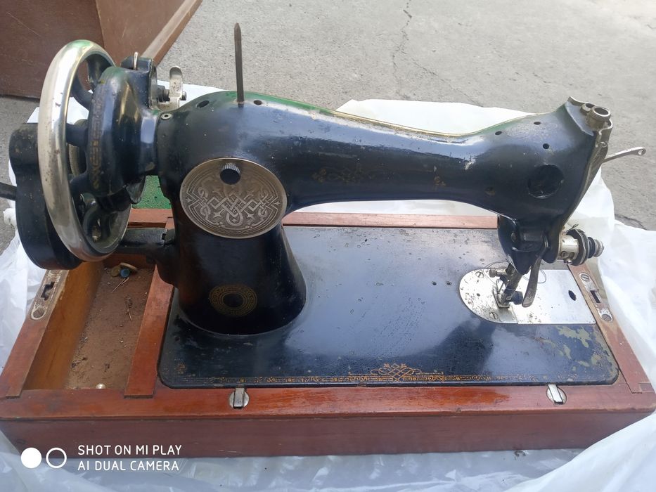 Швейная машинка ручная