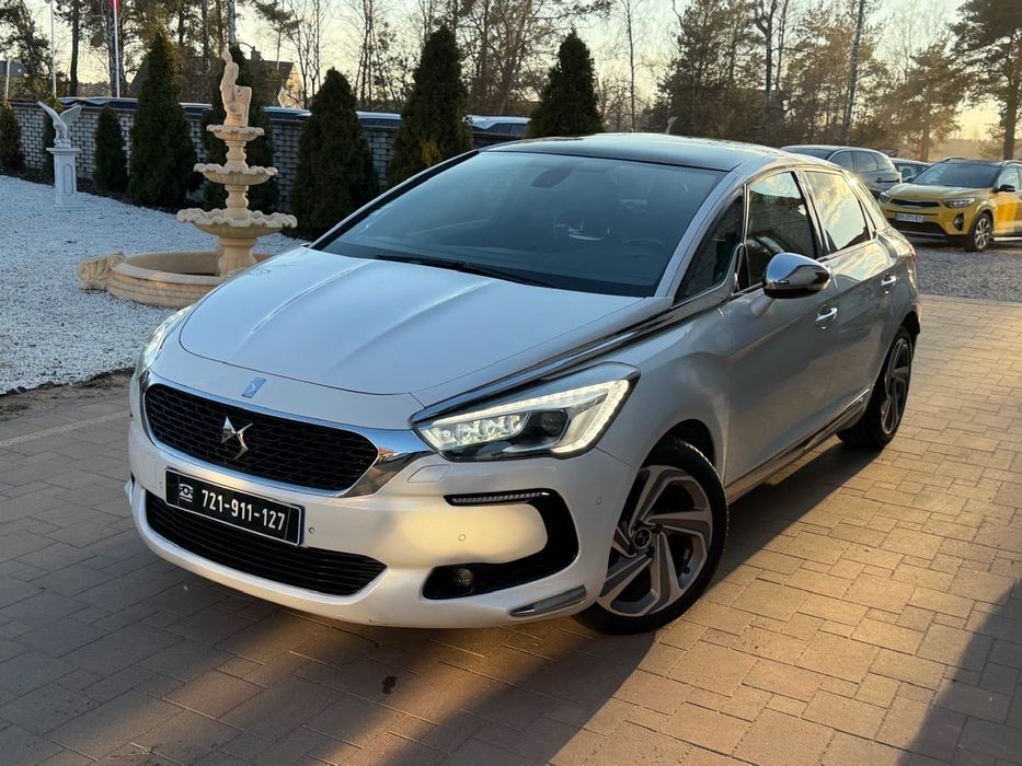 DS Automobiles DS 5