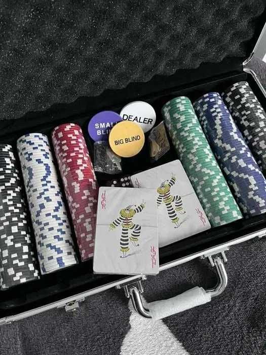 Zestaw do Pokera Holdem Texas Walizka Żetony Karty Kości NOWE GRA