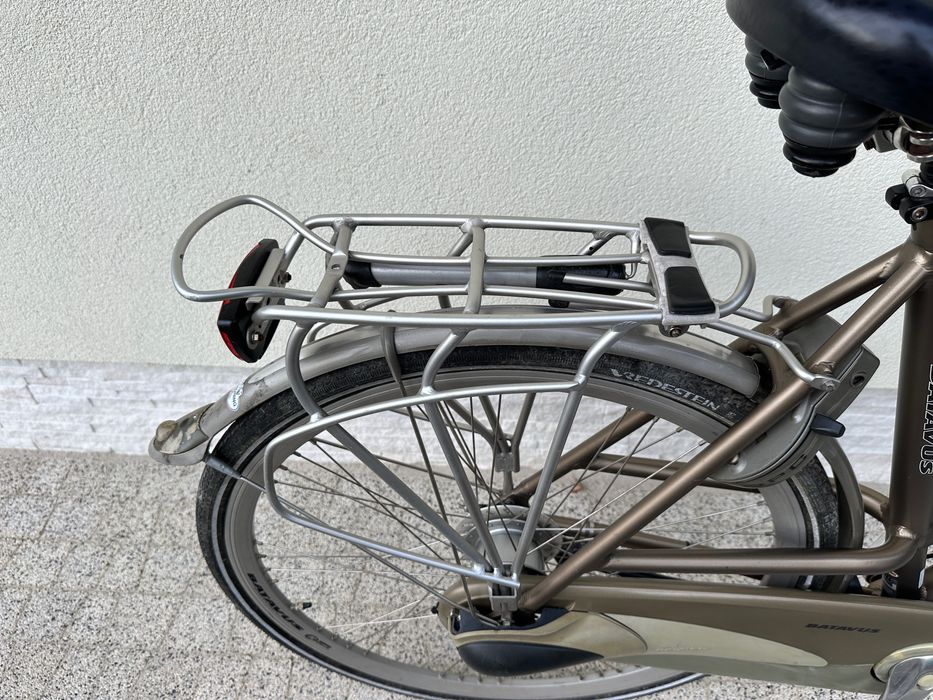 Rower BATAVUS - koła 28, Nexus 8b, 2 x amor, prądnica w kole, alu