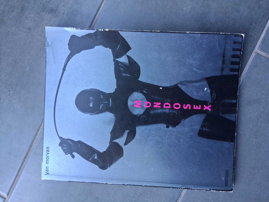 Fotografia sexo – erotica - MONDOSEX. MORVAN Yan - Jean Marc BARBIEUX