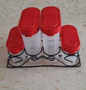 Tupperware Zestaw 2x ziołowe krasnoludki + 2 x ziołowe olbrzymy + podstawka