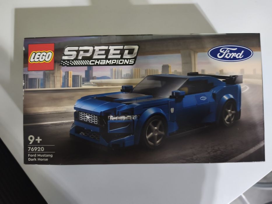 Lego carro Ford muito bonito