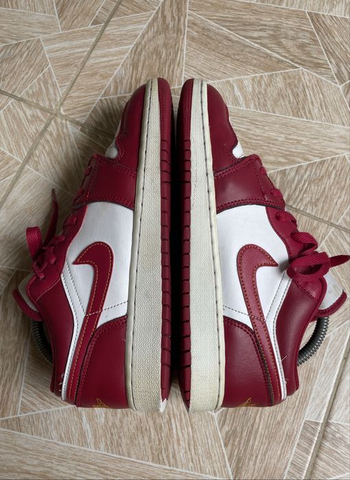 Кроссовки The Air Jordan 1 Low  Cardinal Red Gold