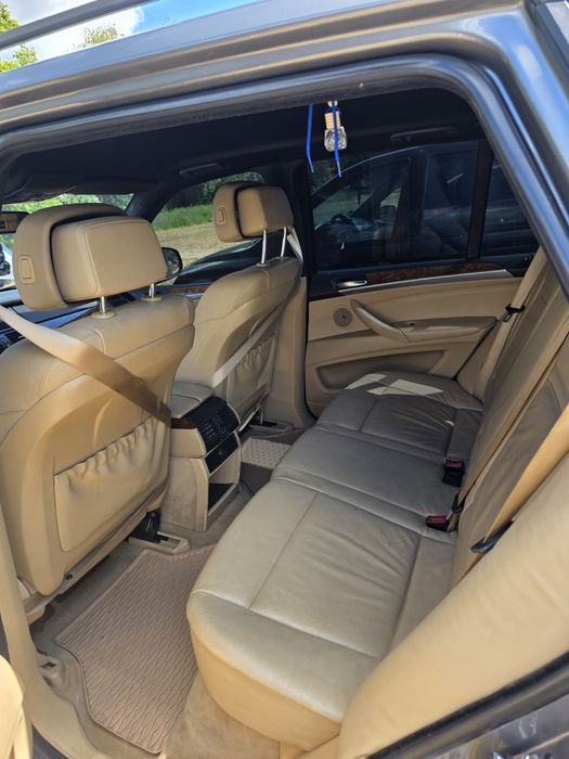 Продам BMW X5 E70