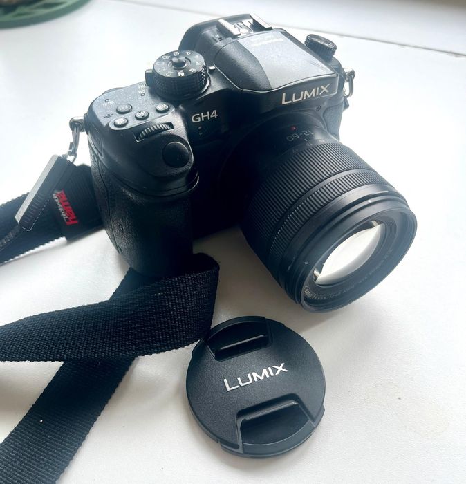 Máquina fotográfica Panasonic Lumix GH4