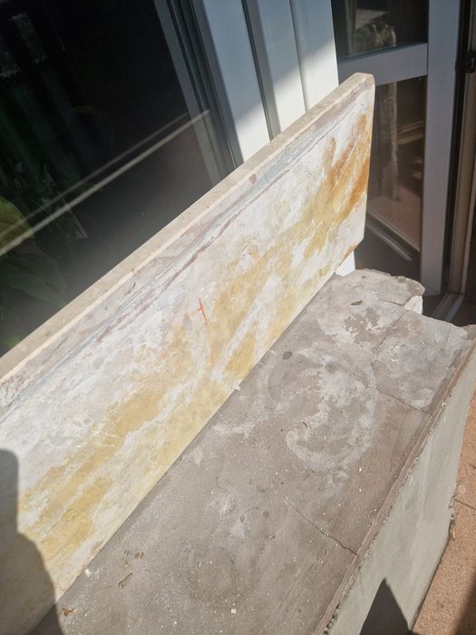 Parapet z konglomeratu marmurowy