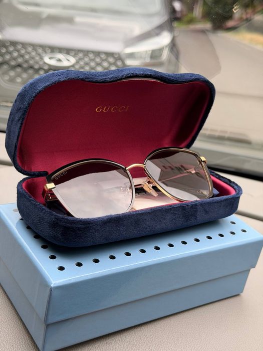 Сонцезахисні окуляри Gucci