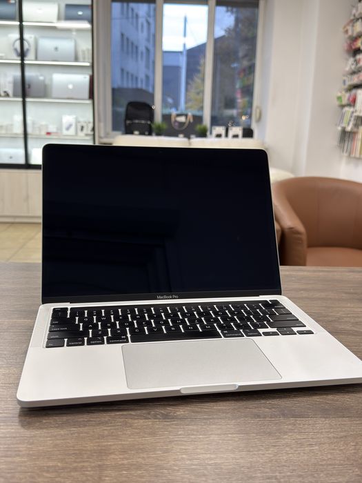 MacBook Pro 13" 2020 i5/16gb/512ssd