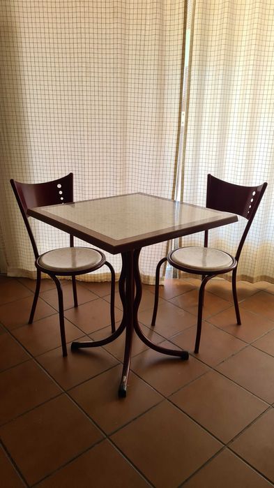 Mesas de Hotelaria e Restauração