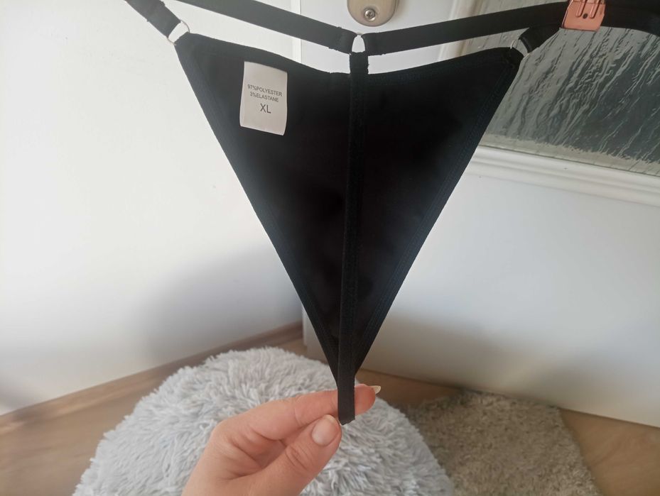 Lateksowe stringi,XL