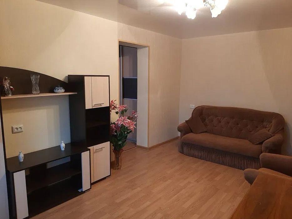 Продам 4-комн квартиру в районе Титова ул. - View 2