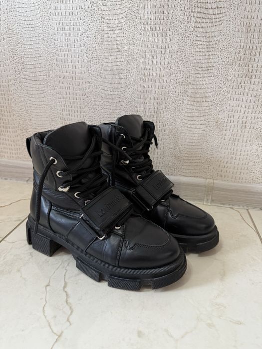 Продам кожаные зимние ботинки