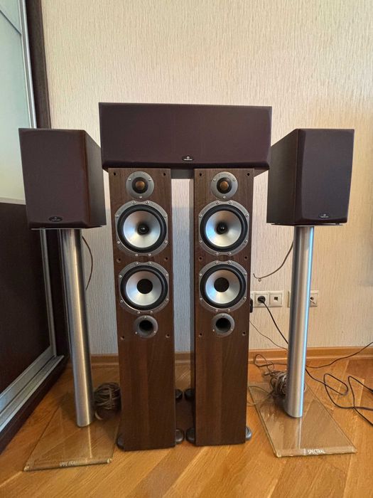 Акустична система Monitor Audio Bronze