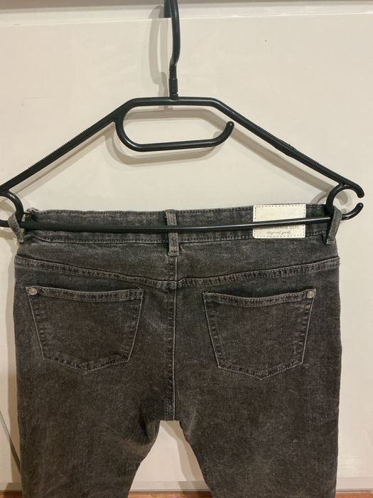 Spodnie jeansowe Sinsay r 140