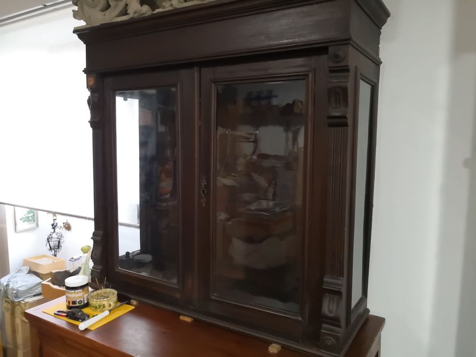 Vitrine muito antiga