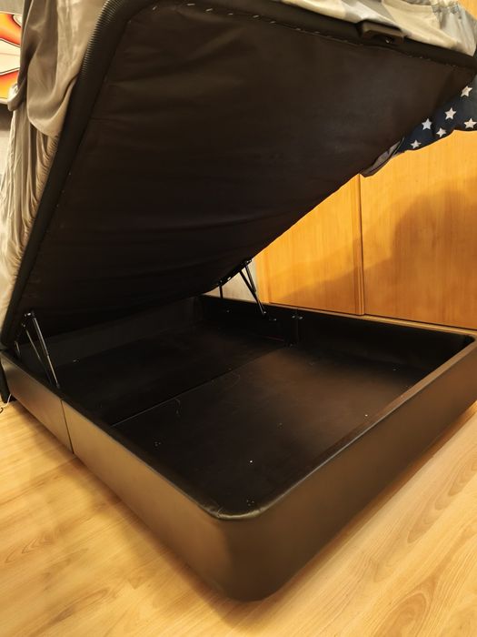 Sommier 140x200 com arrumação