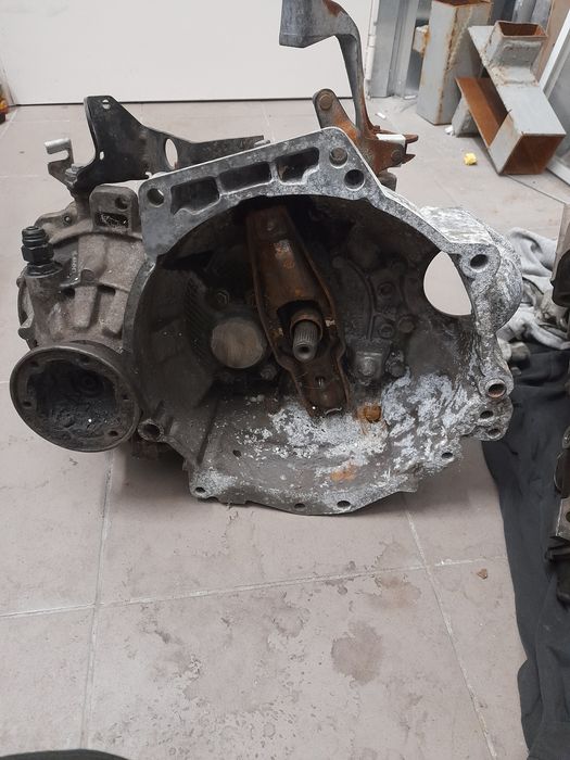 Коробка vw caddy 3