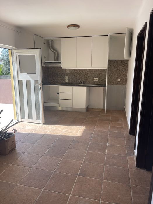 Casa 1+1 com terraço Perosinho
